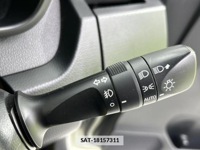 Toyota TANK 2018-05 7821504-15
