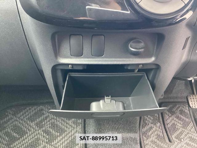 Daihatsu TANTO 2010-11 7813251-8