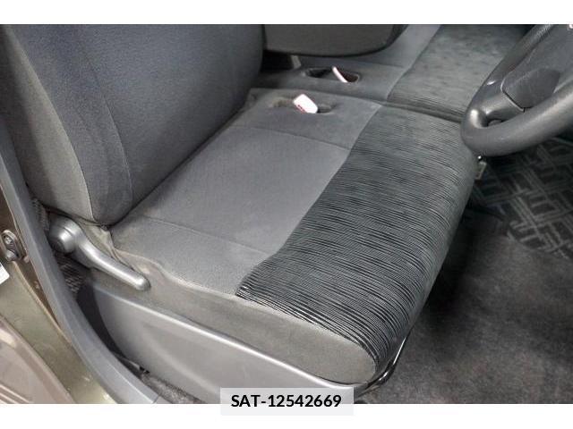 Daihatsu TANTO 2012-02 7813702-13