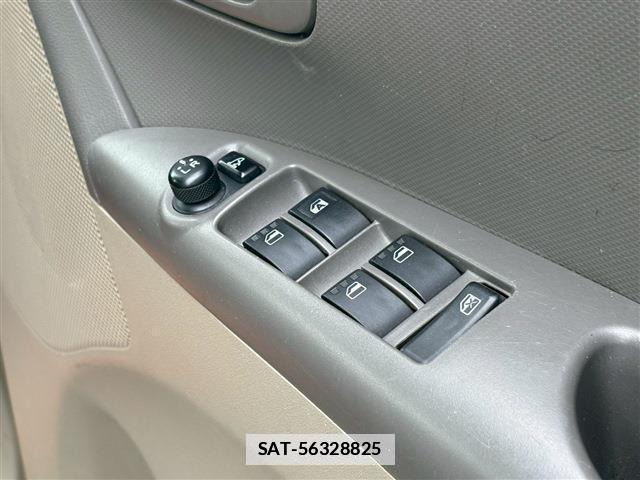 Daihatsu TANTO 2011-01 7815422-14