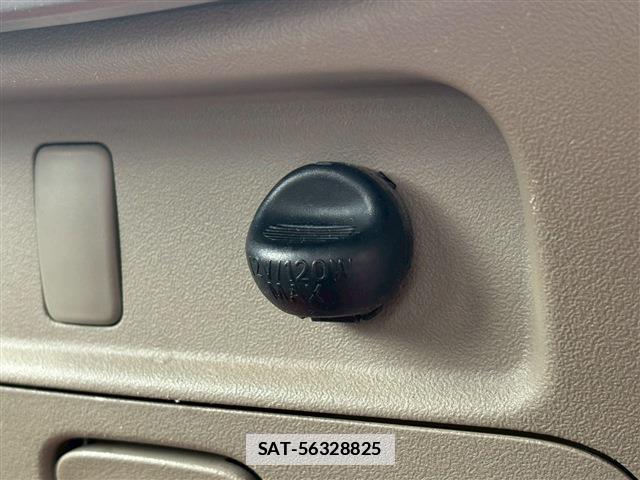 Daihatsu TANTO 2011-01 7815422-16