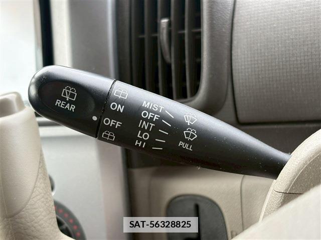 Daihatsu TANTO 2011-01 7815422-6