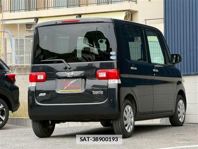 Daihatsu TANTO 2012-02 7815423-1