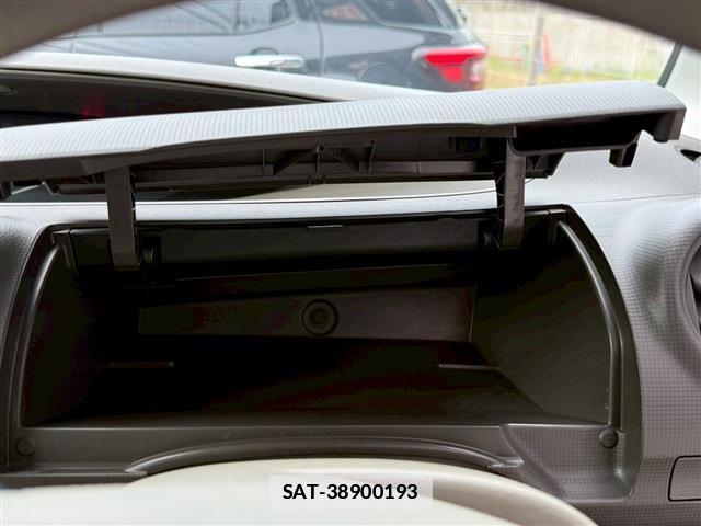Daihatsu TANTO 2012-02 7815423-18
