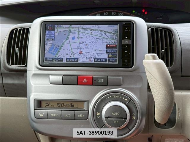 Daihatsu TANTO 2012-02 7815423-9