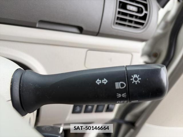 Daihatsu TANTO 2013-11 7816349-13