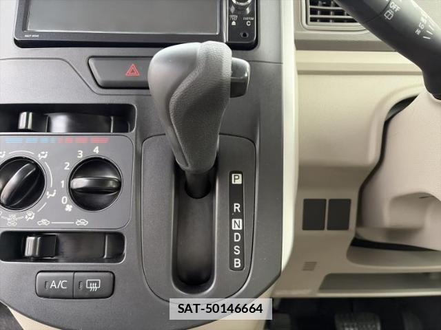 Daihatsu TANTO 2013-11 7816349-15