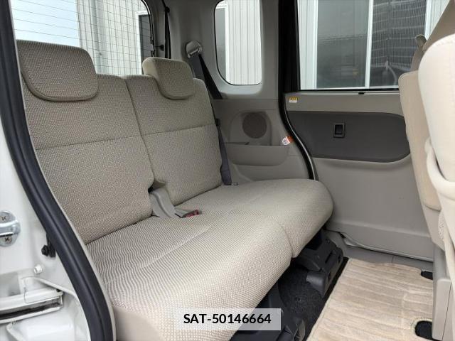Daihatsu TANTO 2013-11 7816349-5