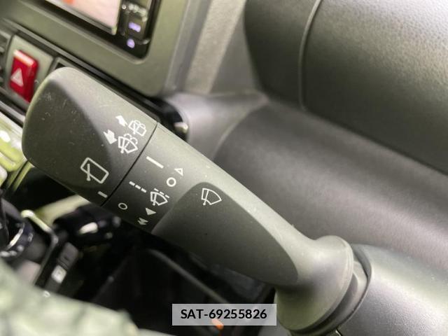 Daihatsu TANTO 2022-10 7816384-16
