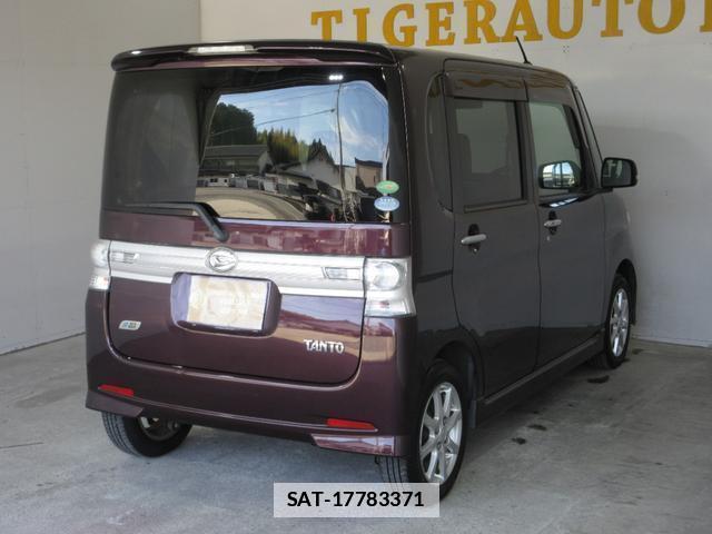 Daihatsu TANTO 2013-02 7818117-8