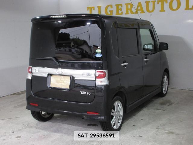 Daihatsu TANTO 2009-10 7818137-8