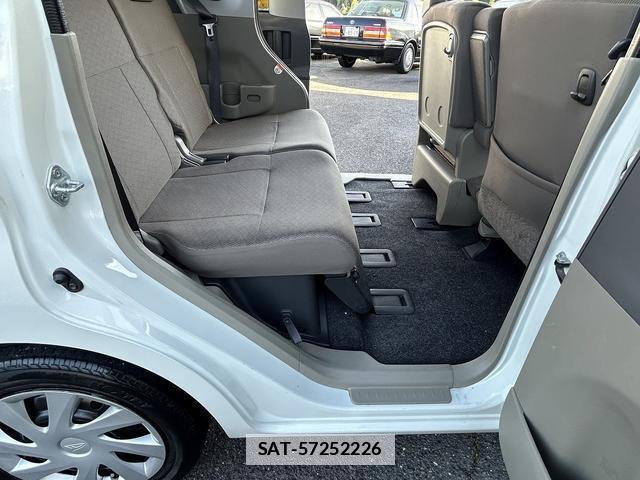 Daihatsu TANTO 2011-09 7818518-15