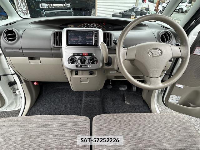 Daihatsu TANTO 2011-09 7818518-2