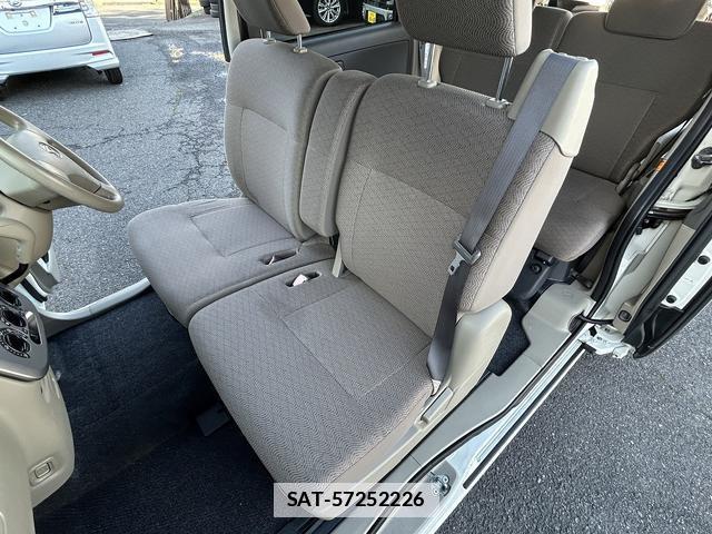 Daihatsu TANTO 2011-09 7818518-5