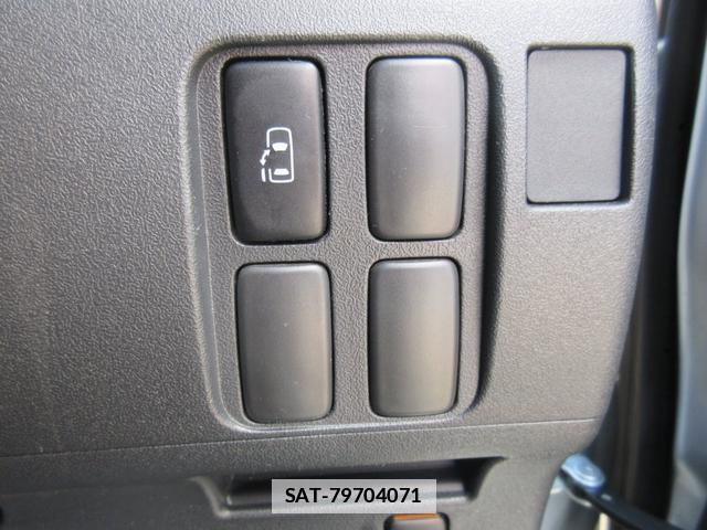 Daihatsu TANTO 2011-09 7819529-11