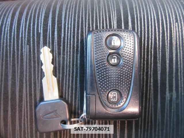 Daihatsu TANTO 2011-09 7819529-13