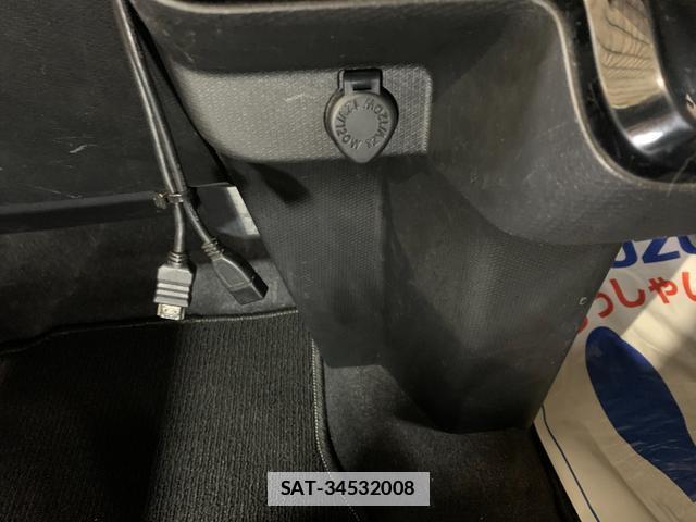 Daihatsu TANTO 2020-08 7820267-13