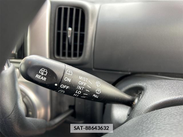 Daihatsu TANTO 2012-03 7820428-18