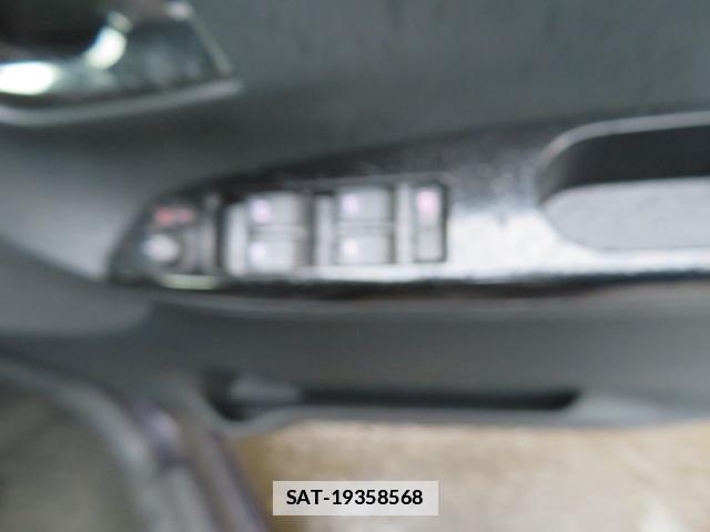 Daihatsu TANTO 2015-09 7820644-18