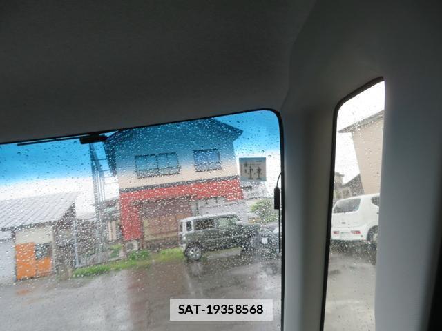 Daihatsu TANTO 2015-09 7820644-19