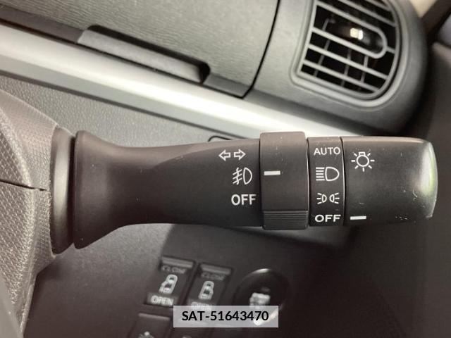 Daihatsu TANTO 2013-11 7821204-15