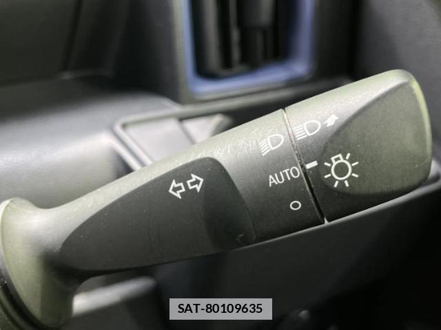Daihatsu TANTO 2021-11 7821668-13