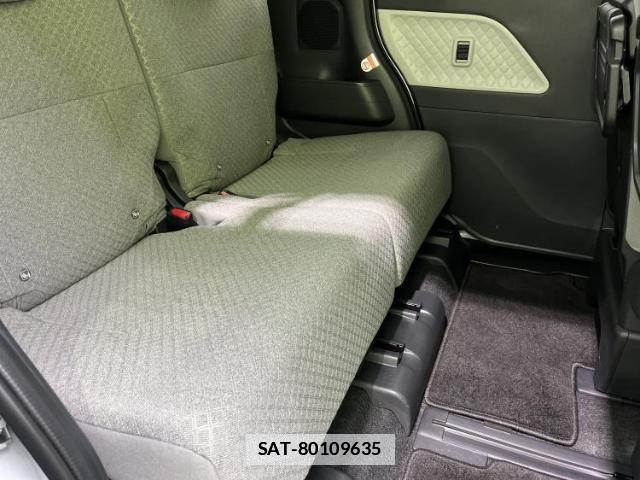 Daihatsu TANTO 2021-11 7821668-4
