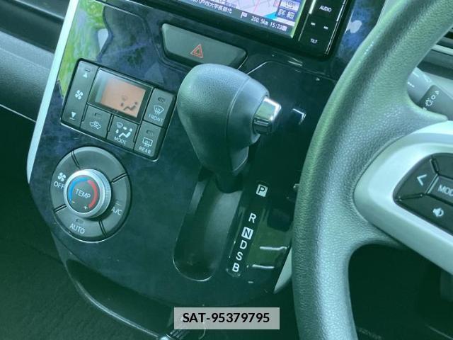 Daihatsu TANTO 2018-01 7821868-16