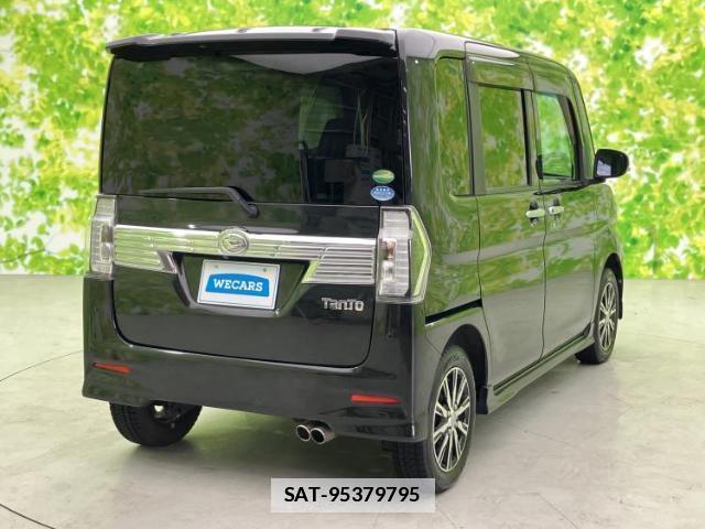 Daihatsu TANTO 2018-01 7821868-2