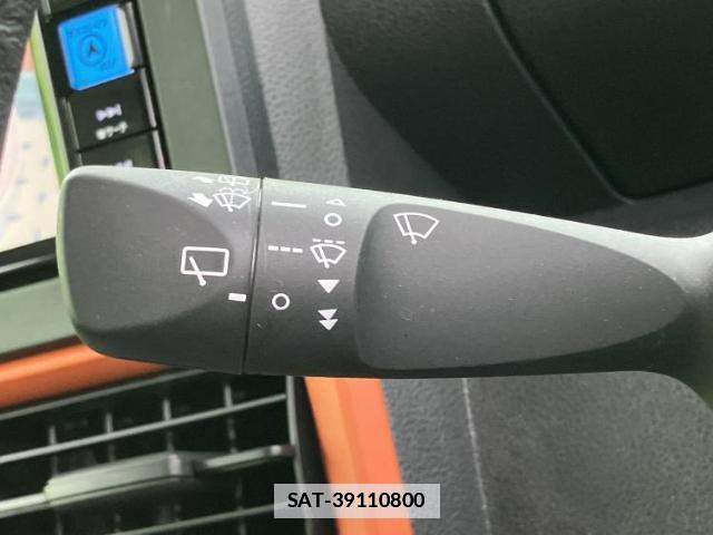 Daihatsu TANTO 2023-06 7821959-17