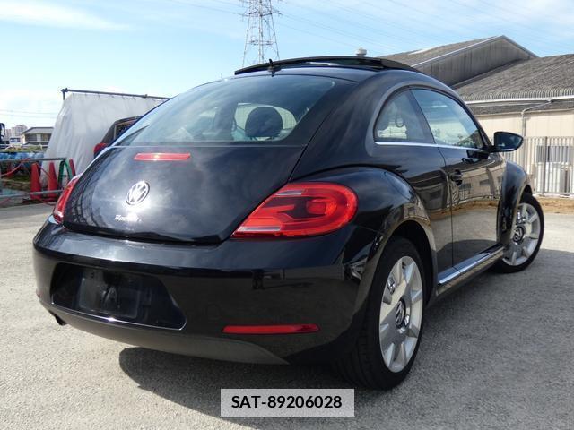 VolksWagen THE BEETLE 2013-07 7811972-16