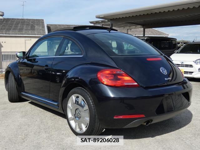 VolksWagen THE BEETLE 2013-07 7811972-17