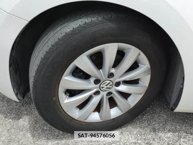 VolksWagen THE BEETLE 2013-04 7811976-6
