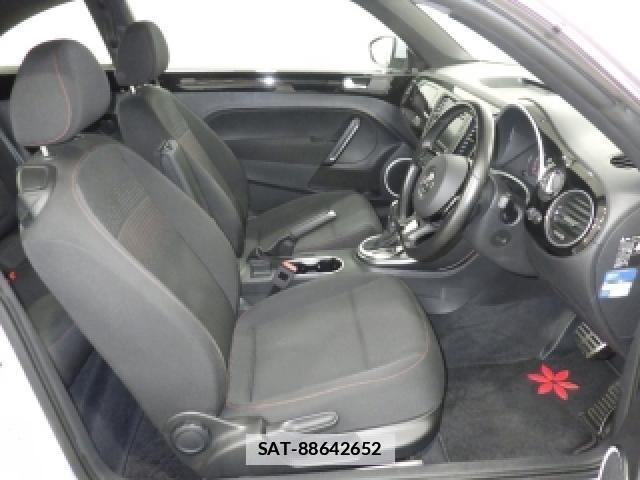 VolksWagen THE BEETLE 2018-02 7815009-3