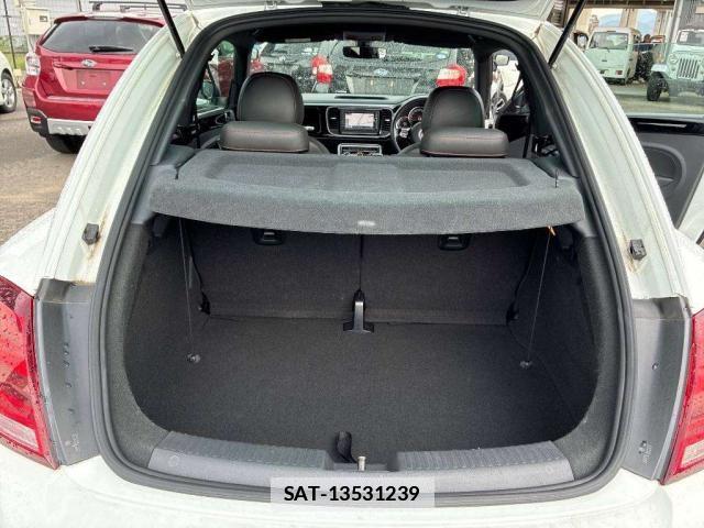 VolksWagen THE BEETLE 2020-03 7815164-7