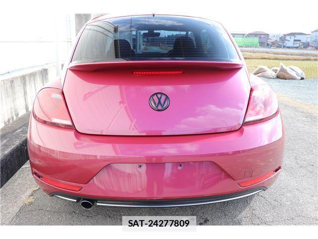 VolksWagen THE BEETLE 2016-04 7817158-15