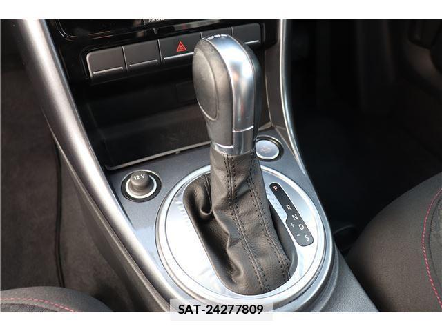 VolksWagen THE BEETLE 2016-04 7817158-6