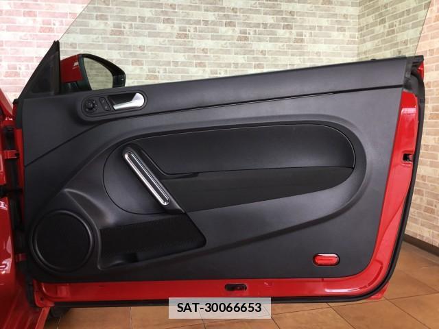 VolksWagen THE BEETLE 2017-01 7817827-17