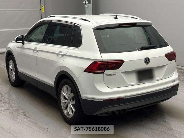 VolksWagen TIGUAN 2018-02 7811292-1