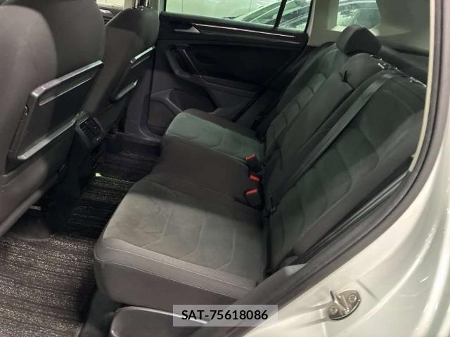 VolksWagen TIGUAN 2018-02 7811292-6