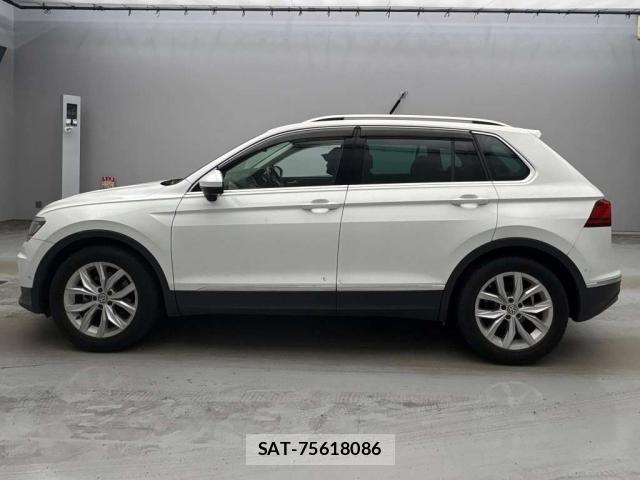 VolksWagen TIGUAN 2018-02 7811292-9