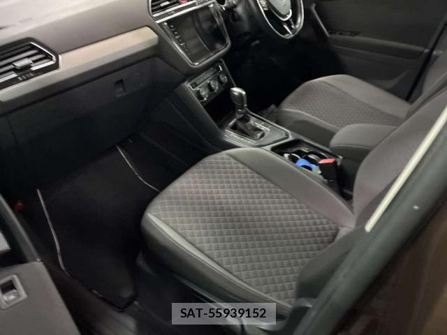 VolksWagen TIGUAN 2017-12 7811464-5