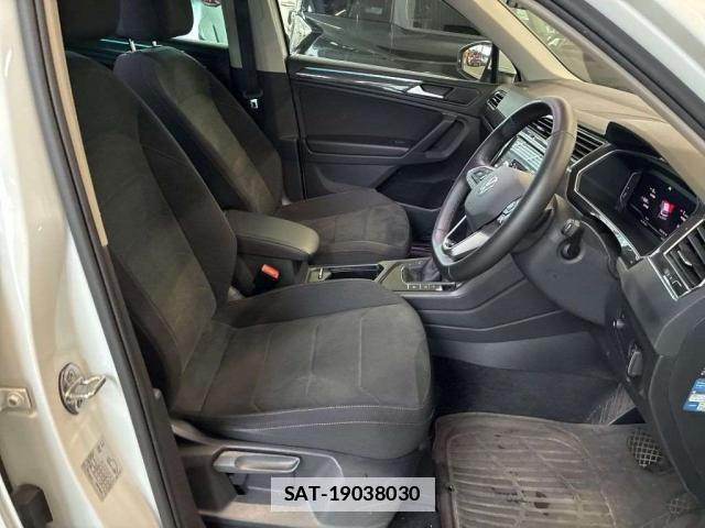 VolksWagen TIGUAN 2021-06 7811706-3