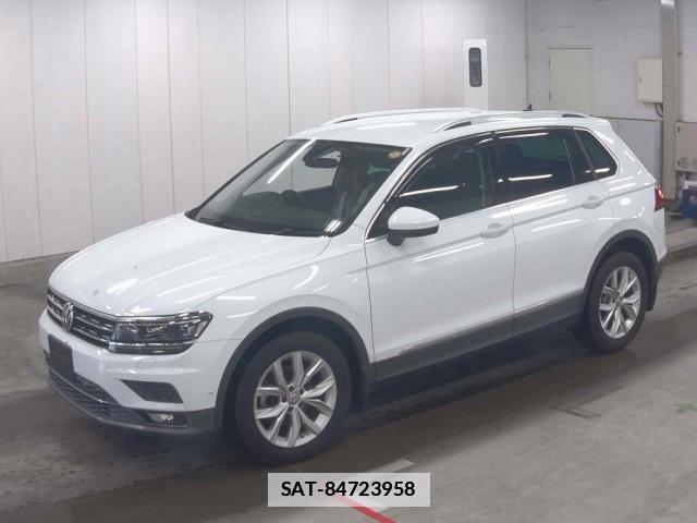 VolksWagen TIGUAN 2019-09 7811774-3