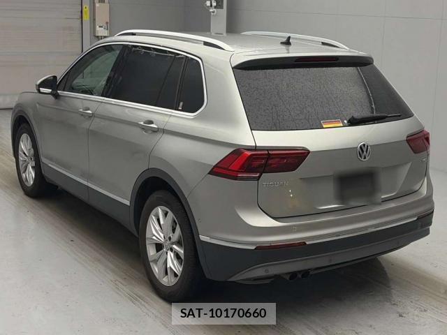 VolksWagen TIGUAN 2018-01 7815174-1