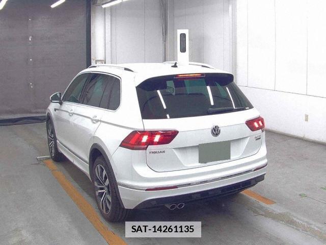 VolksWagen TIGUAN 2020-11 7816637-1
