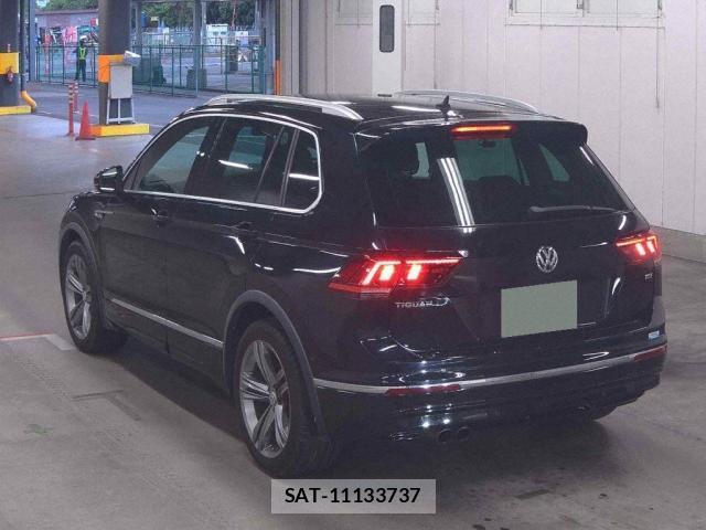 VolksWagen TIGUAN 2016-12 7816671-1