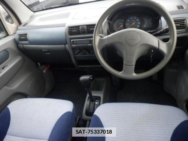 Mitsubishi TOPPO BJ 1999 7814012-5