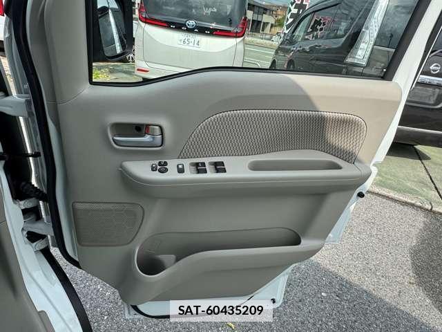 Mitsubishi TOWN BOX 2025-03 7816009-14
