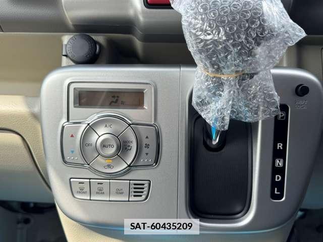 Mitsubishi TOWN BOX 2025-03 7816009-16
